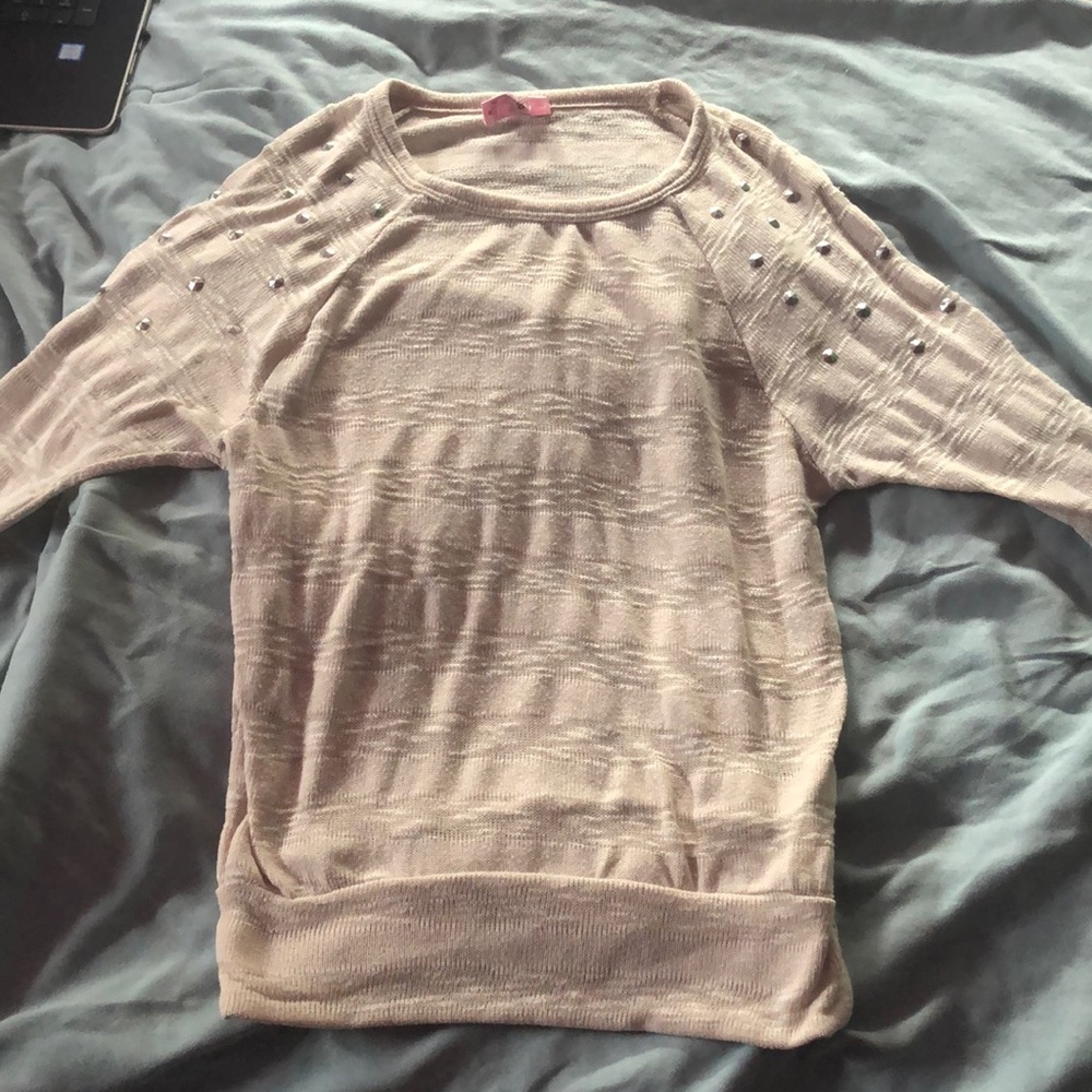 Women’s Shirt/Sweater